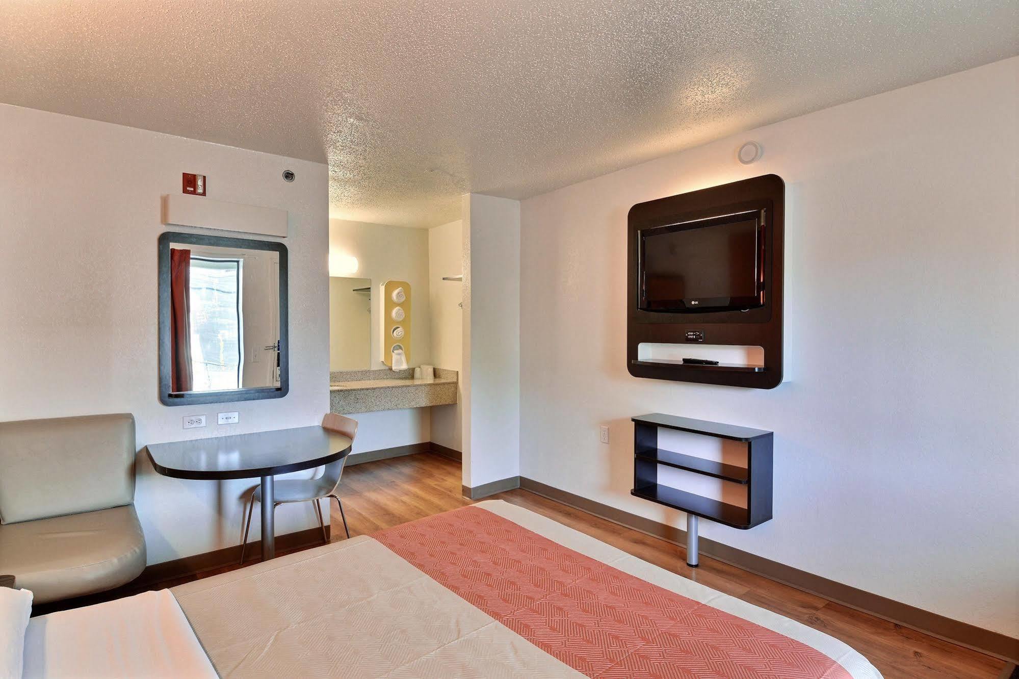Motel 6-Tewksbury, Ma - Boston Buitenkant foto