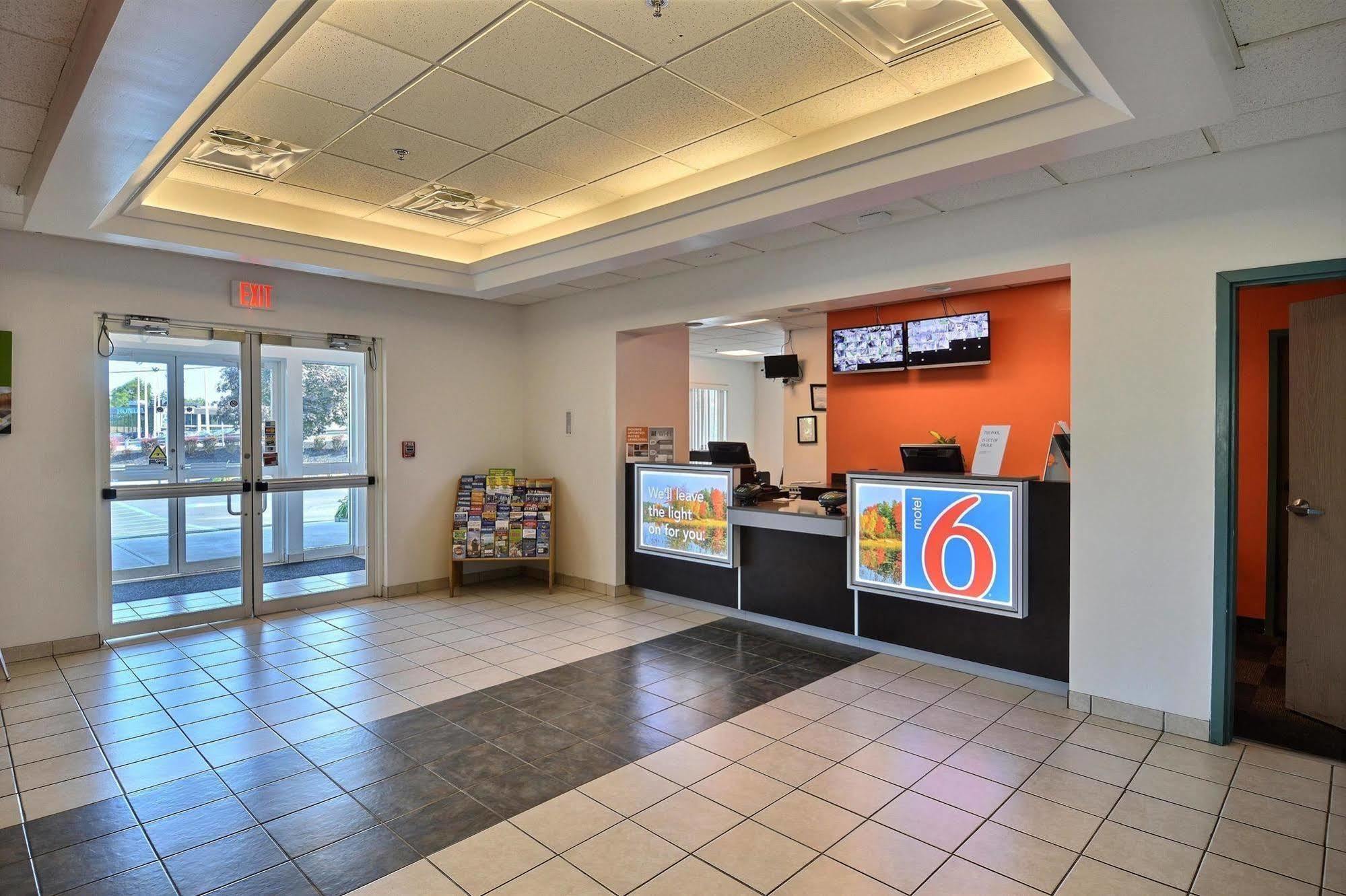 Motel 6-Tewksbury, Ma - Boston Buitenkant foto