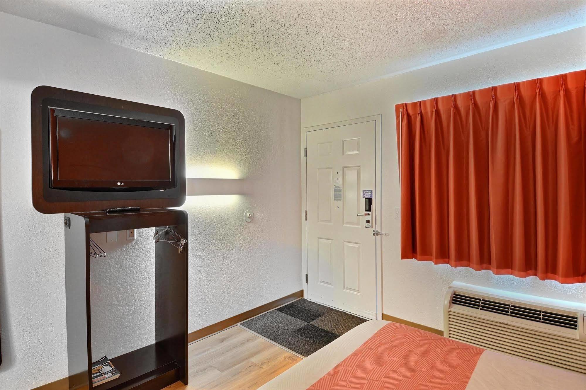 Motel 6-Tewksbury, Ma - Boston Buitenkant foto