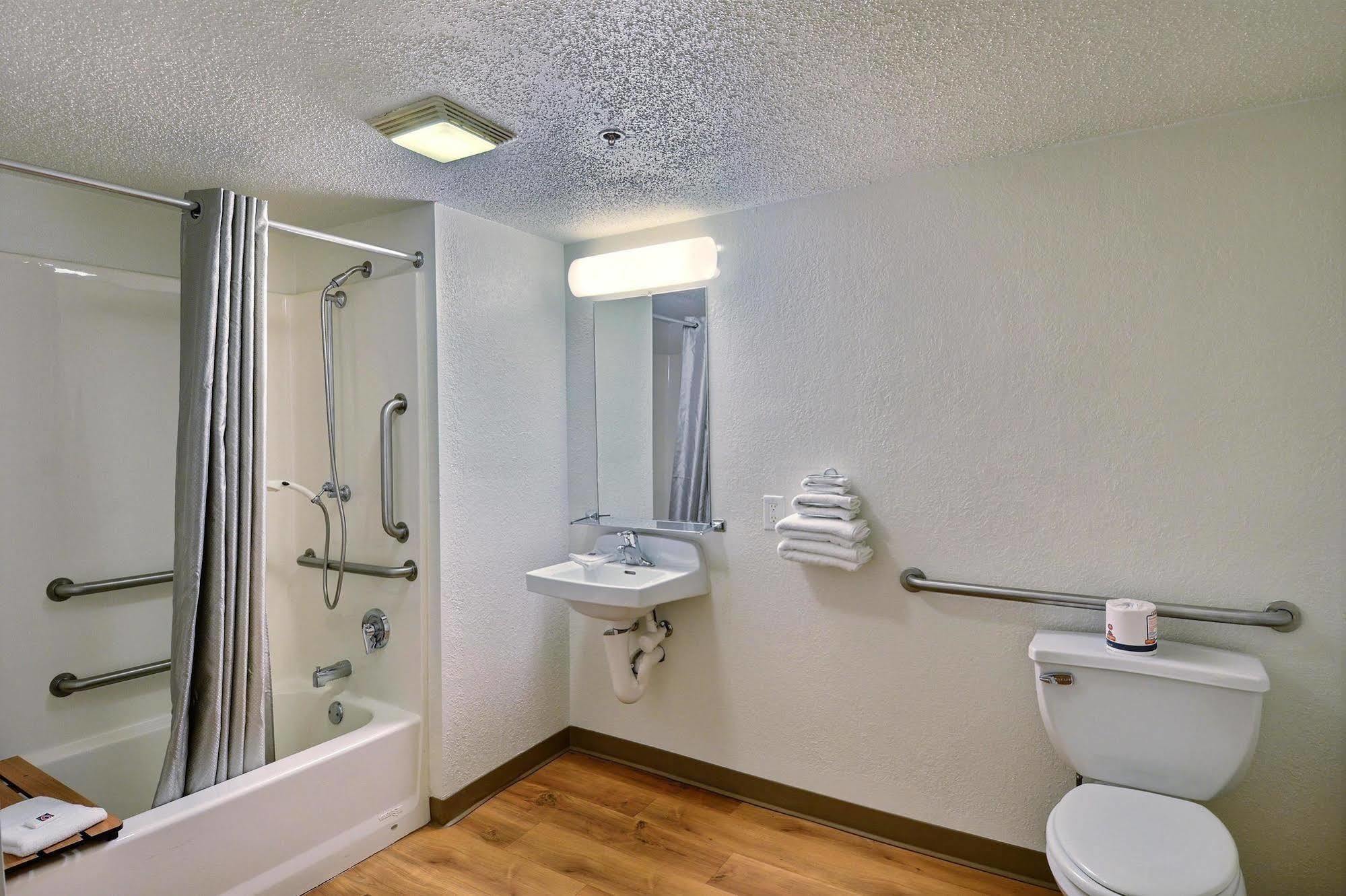Motel 6-Tewksbury, Ma - Boston Buitenkant foto